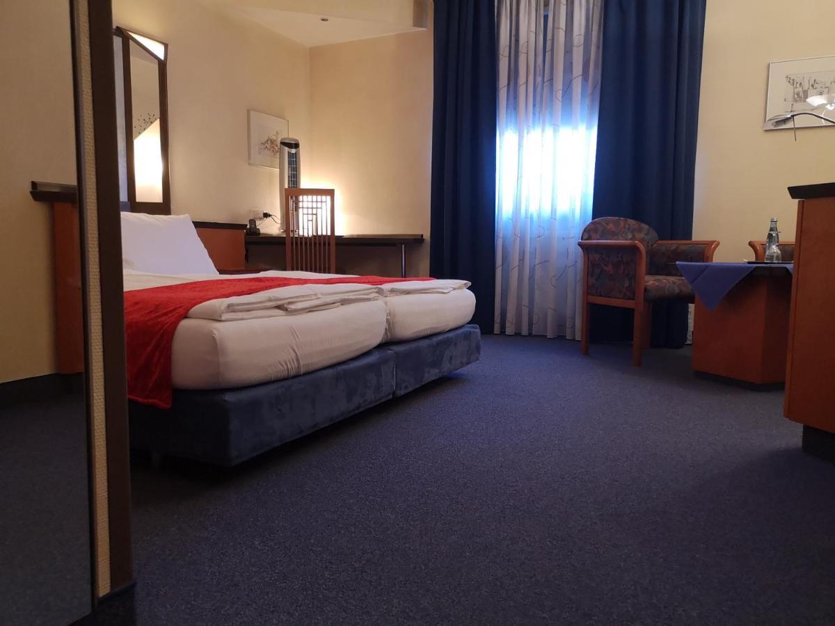 Main Hotel Eckert 3 Margetshöchheim Kültér fotó